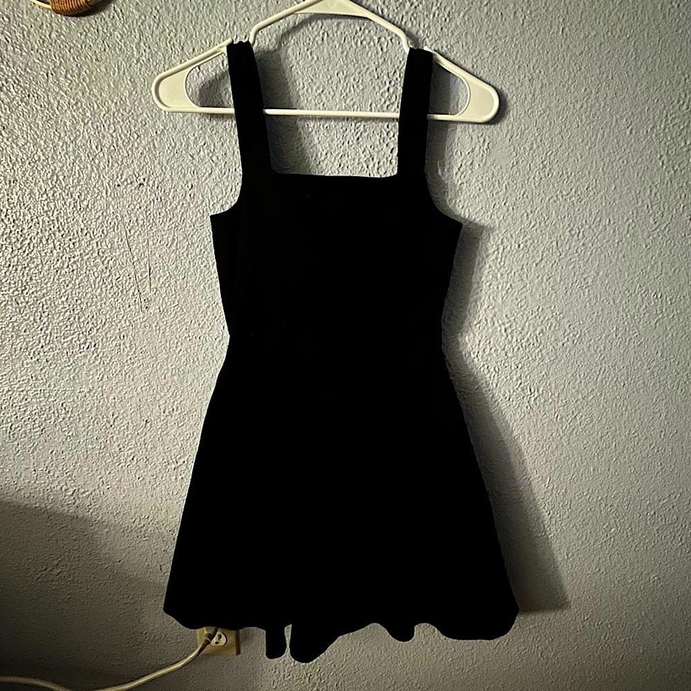 COPPER KEY Juniors XS velvet/velour flared black dress with pockets